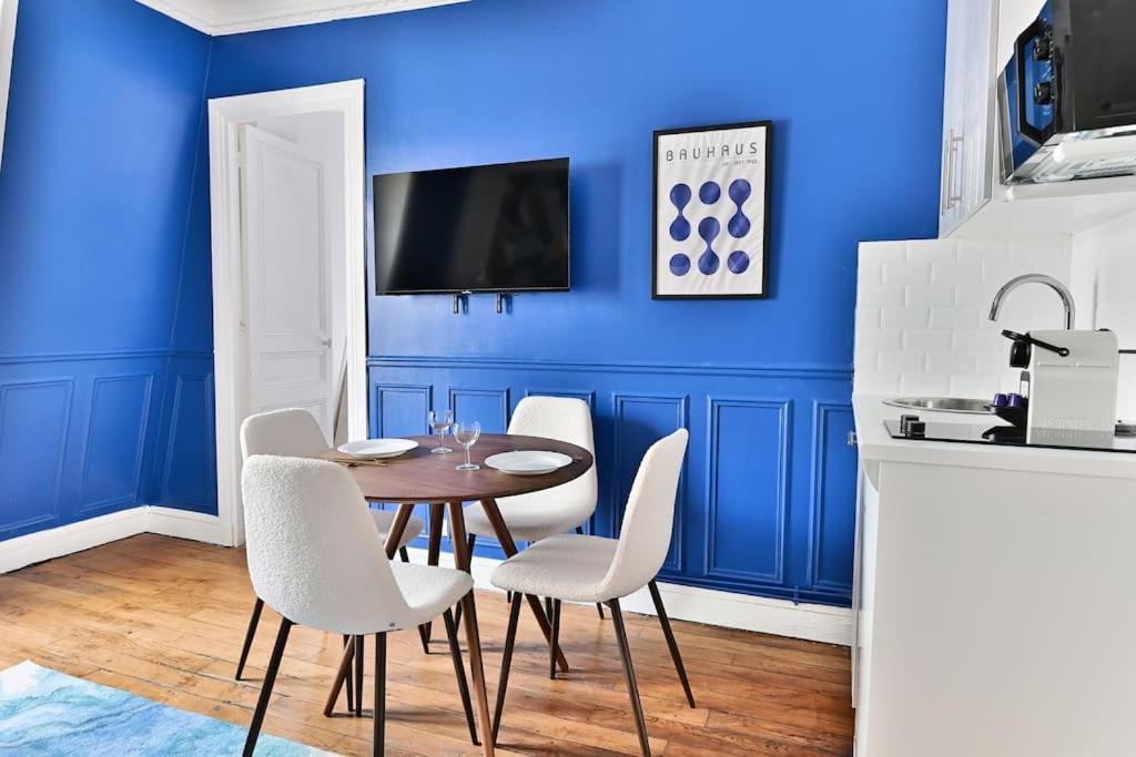 Appartement Paisible Centre De - Bleu Paris